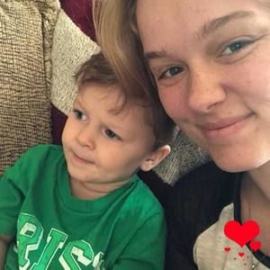 Meet your Posher, Alyssa